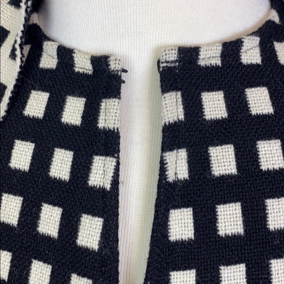 Eccoci Shawl with attached Scarf Size XS NWT - Picture 6 of 7